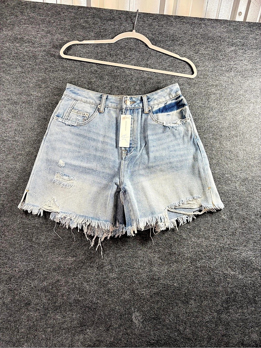 Bluivy Distressed Denim Jean Shorts in Blue NWT Size small